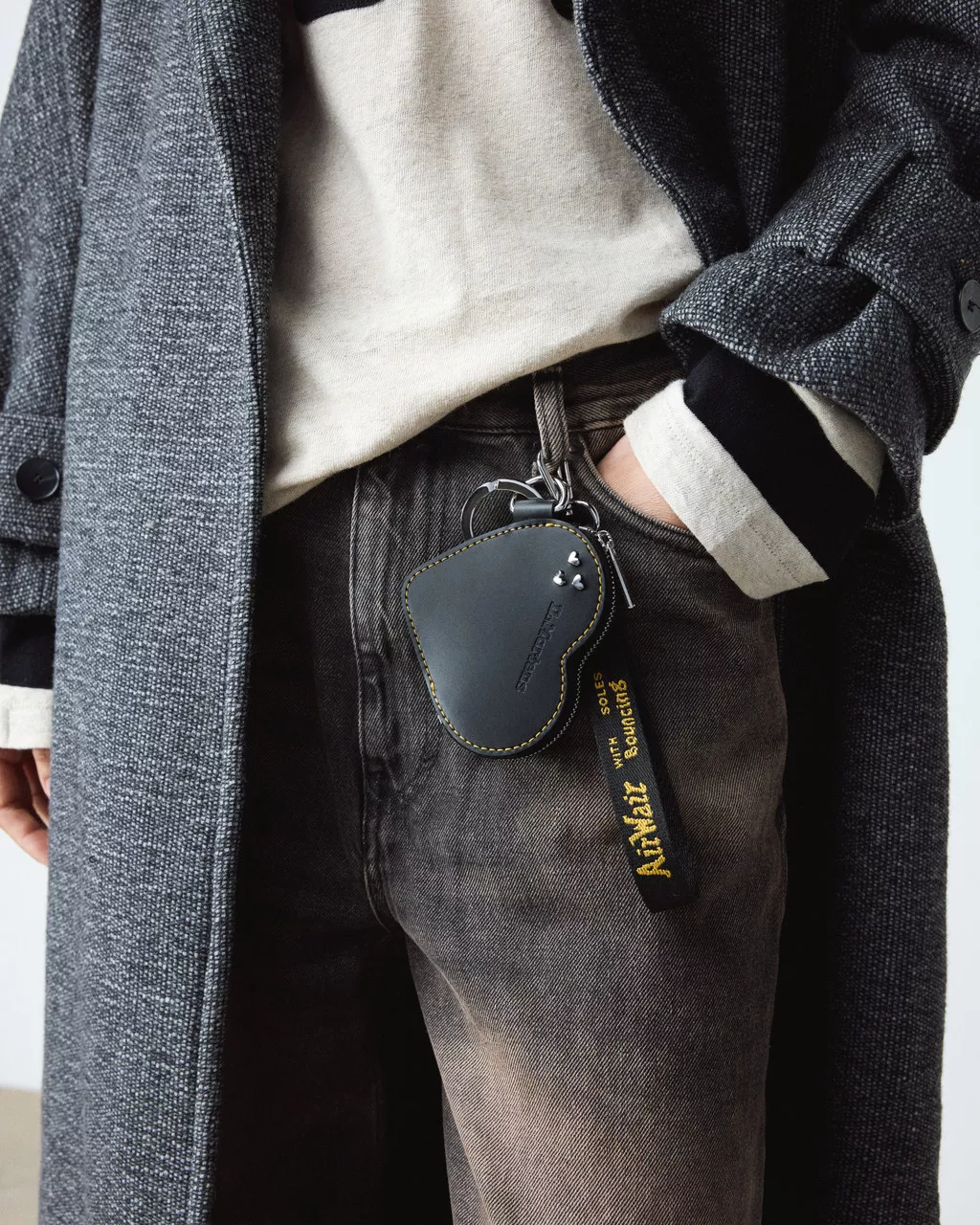 Dr. Martens Heart Leather Purse - Image 3