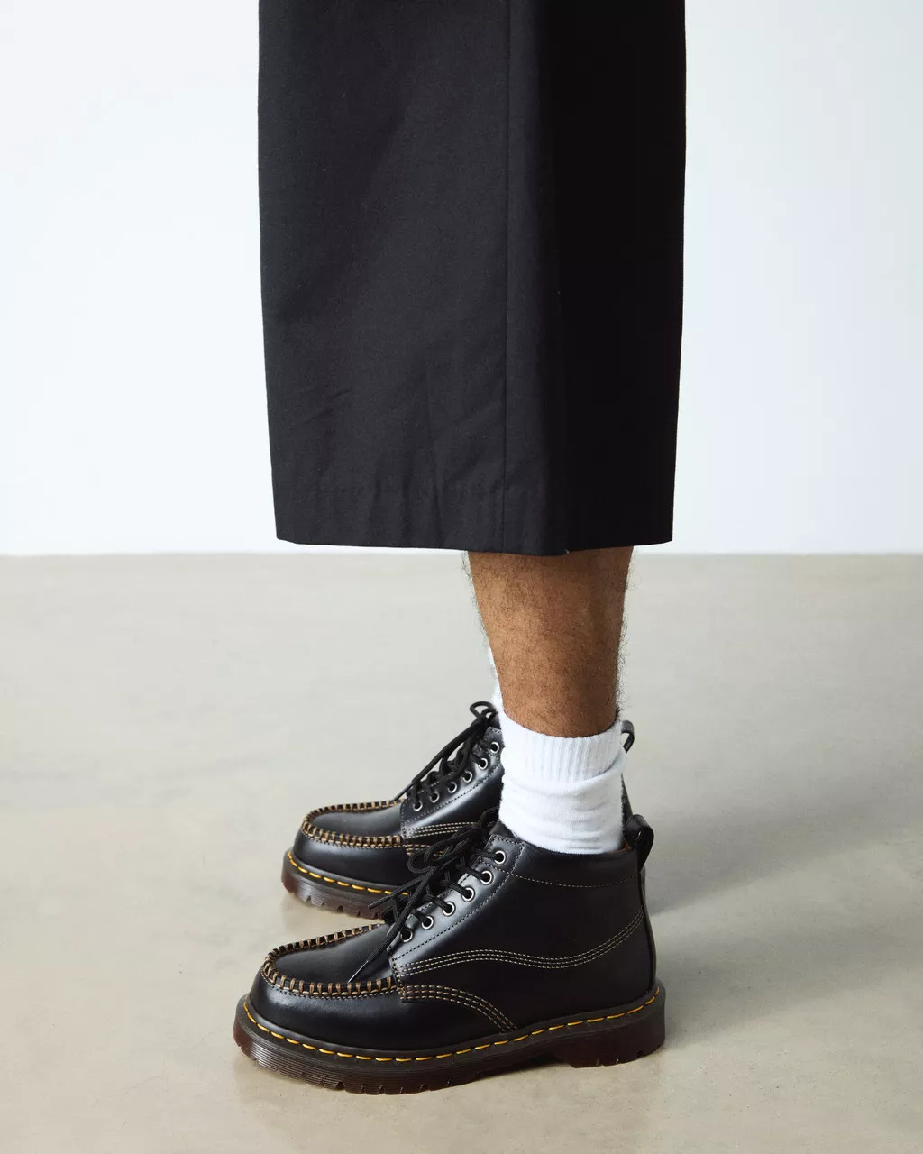 Dr. Martens Lowell Chukka Black Boot - Image 2